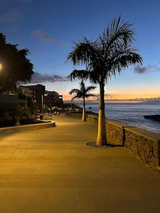 Ocean View, Terrace, 3 Pools Apartment