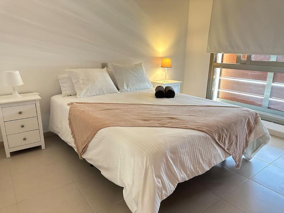 Tranquilo Y Cerca Del Mar Con Parking Privado Apartamento *