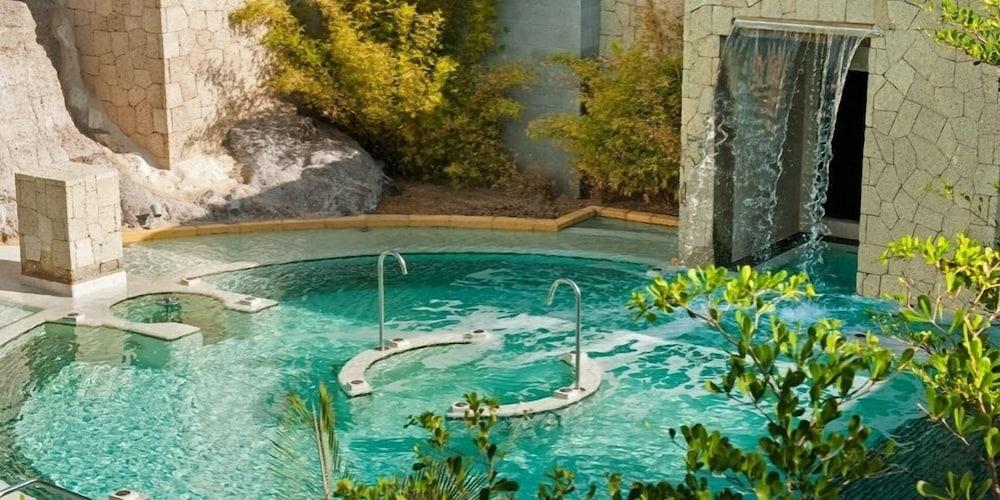 The At Gran Bahia Del Duque 5* Costa Adeje (Tenerife)