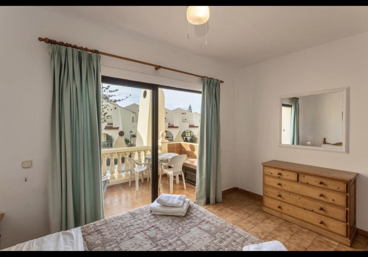 - 2 Bedroom Large Duplex With Double Terrace Apartment *
