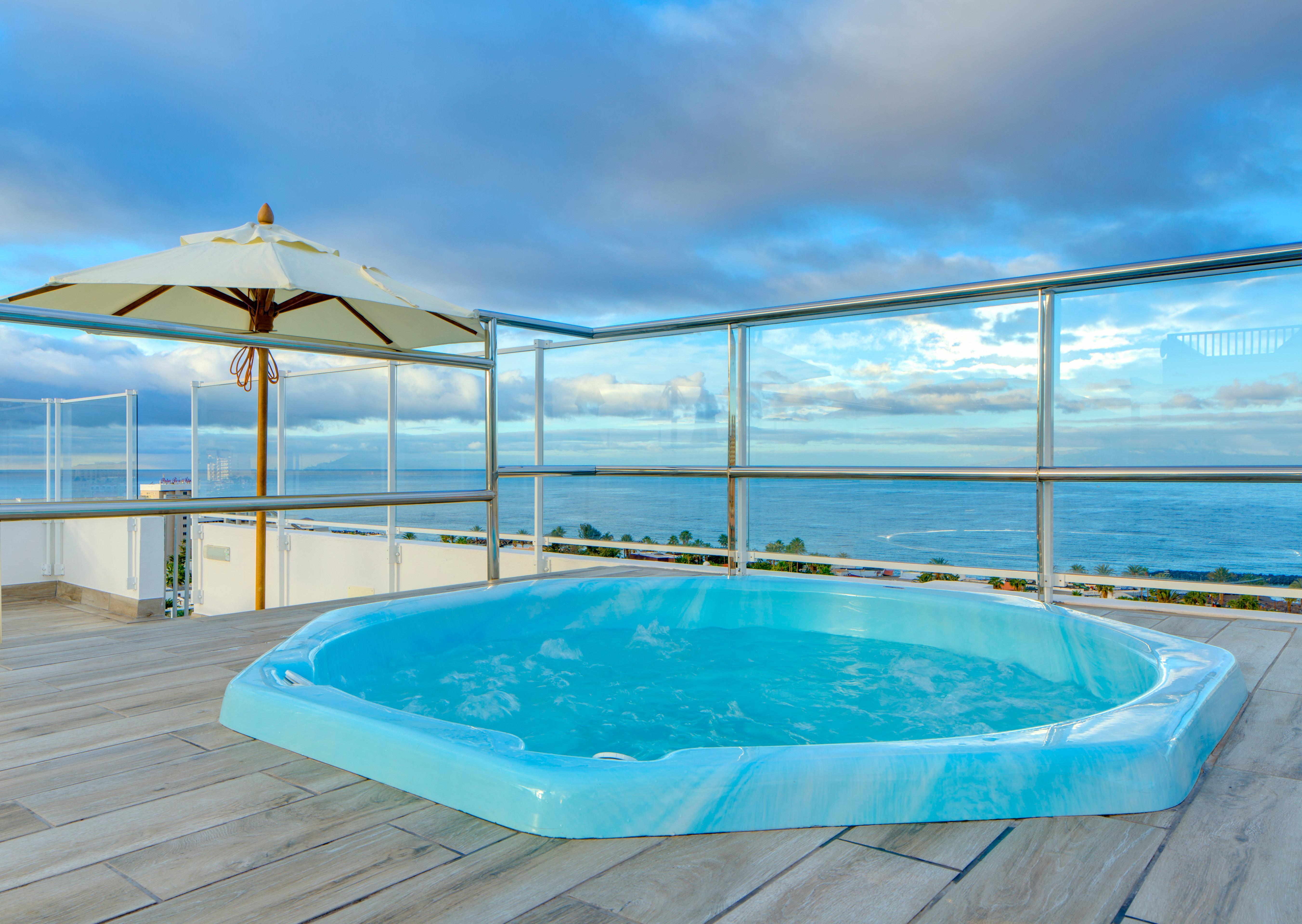 Coral Ocean View - Adults Only