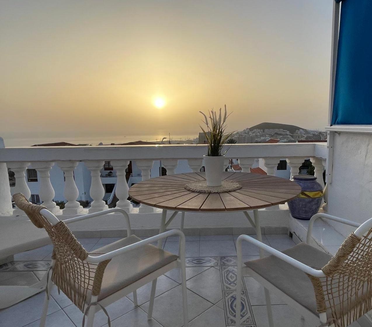 Seaview Port Royal, Cristianos, Heated Pool, Wifi Apartment Los Cristianos (Tenerife)