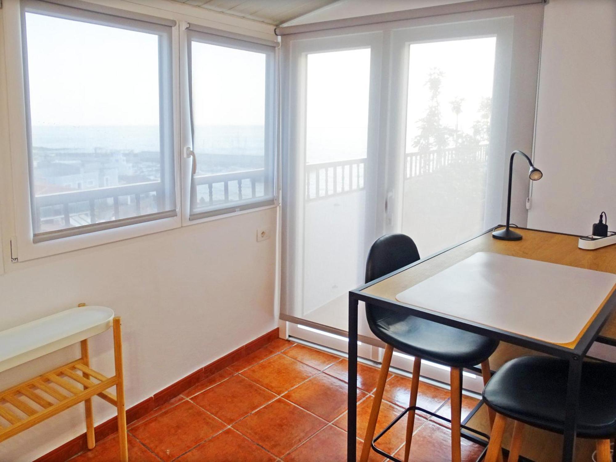 Piso En Con Terraza, Vistas Al Mar, Aire Acondicionado Y Garaje Appartement