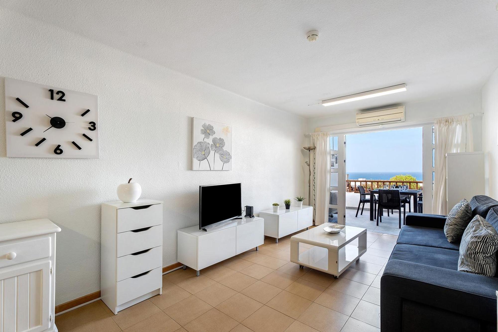 Apartment Geranios 404