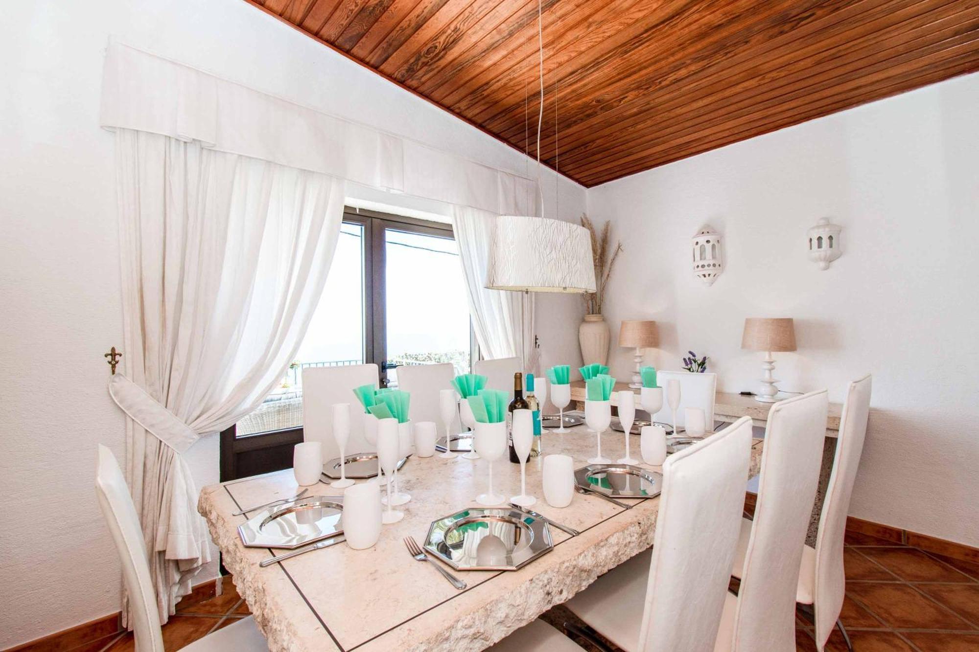 Isabel Sol Villa