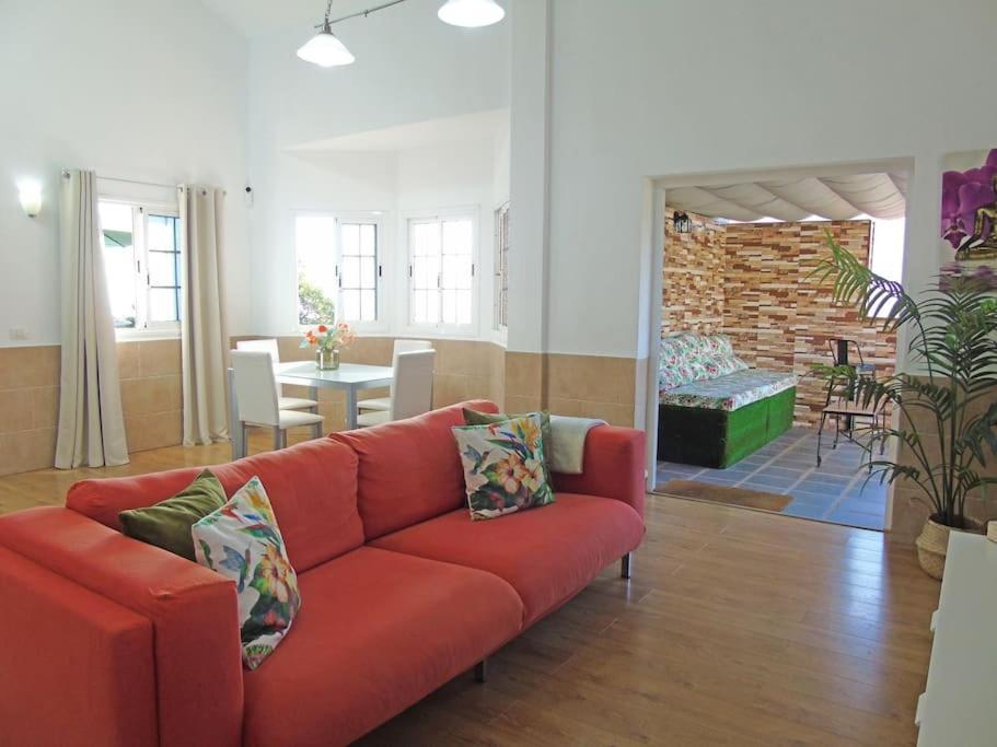 Villa Luxurious With Private Pool - Jardin Santa Cruz de Tenerife