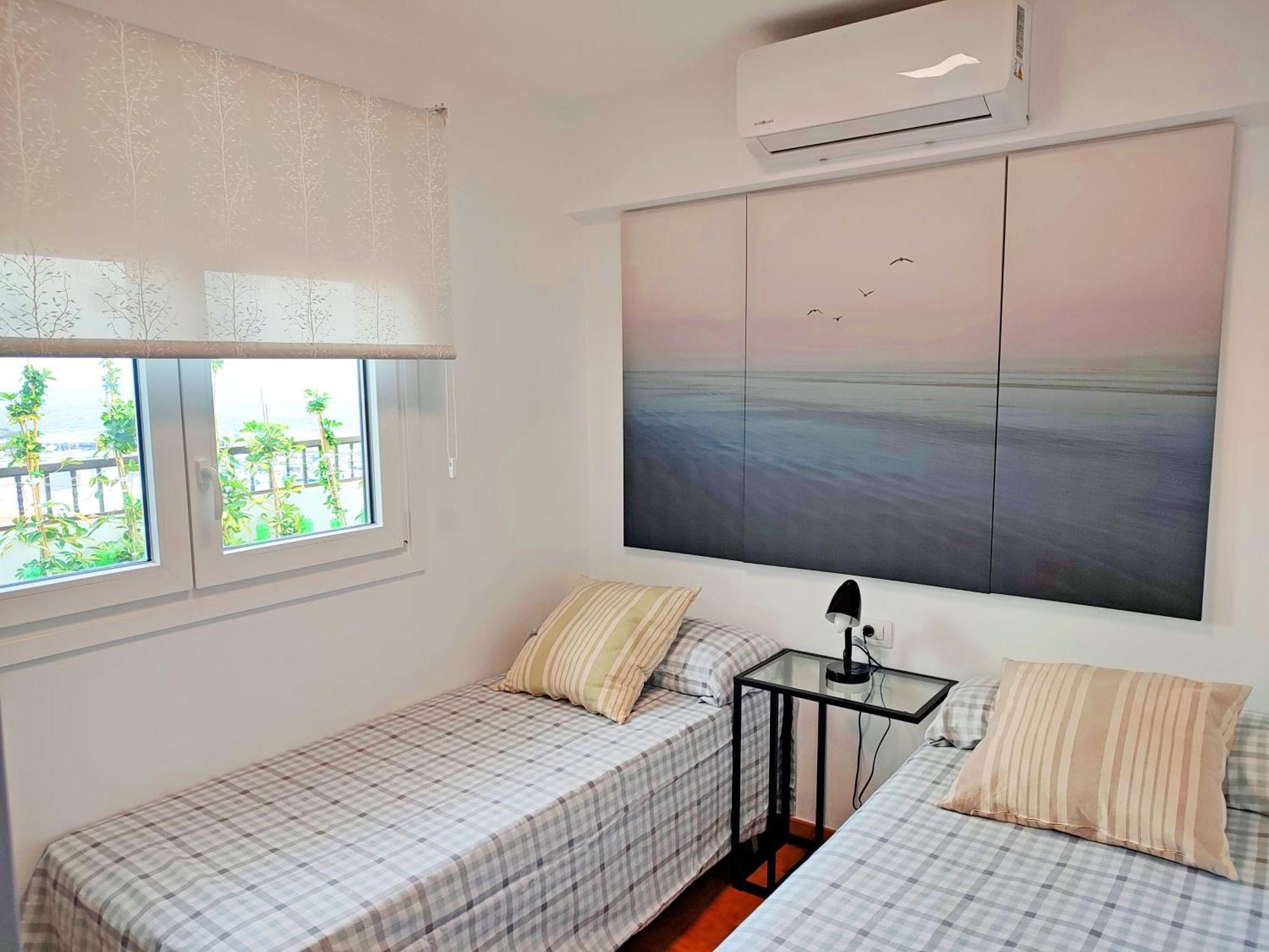 Piso En Con Terraza, Vistas Al Mar, Aire Acondicionado Y Garaje Appartement *