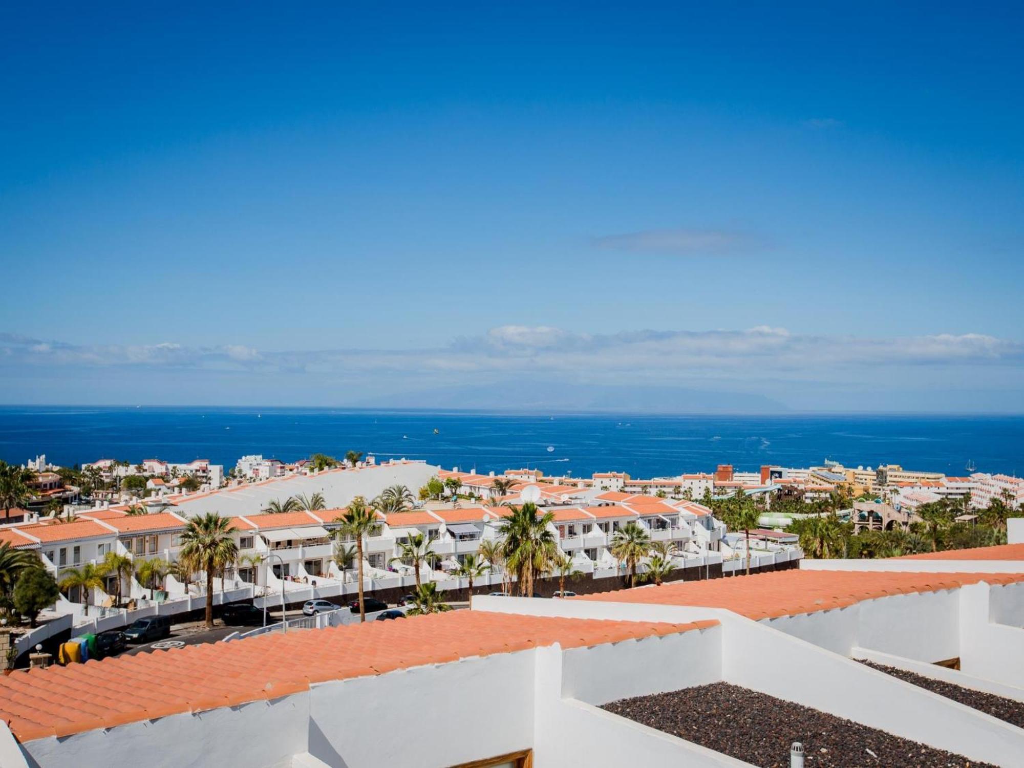 Apartment 5 Island Village With Wi Fi And Pool Costa Adeje (Tenerife)