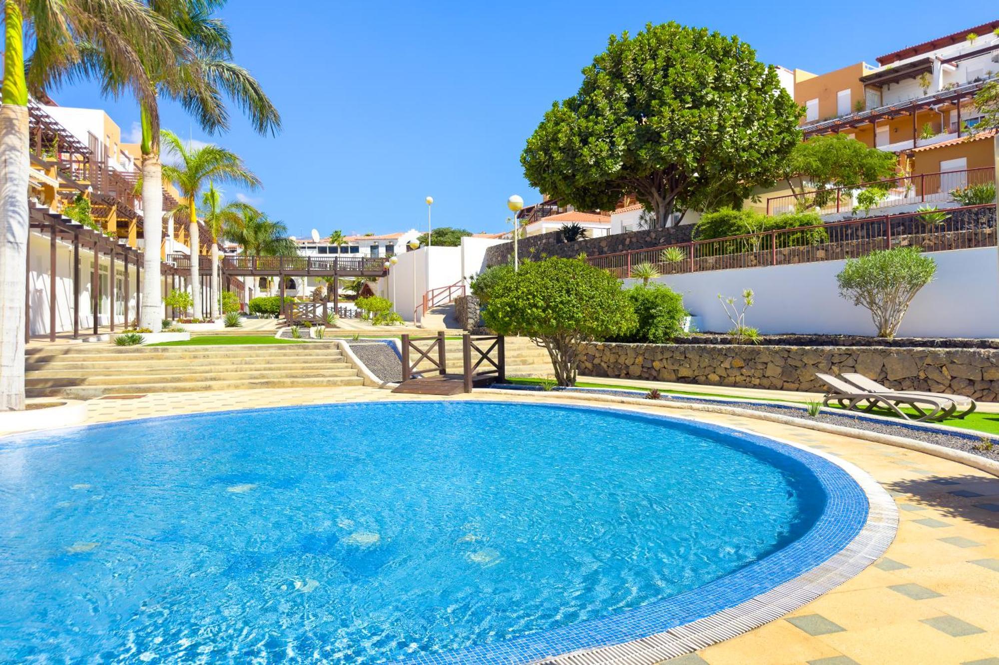 4x Bedrooms Poolside In Amarilla Golf