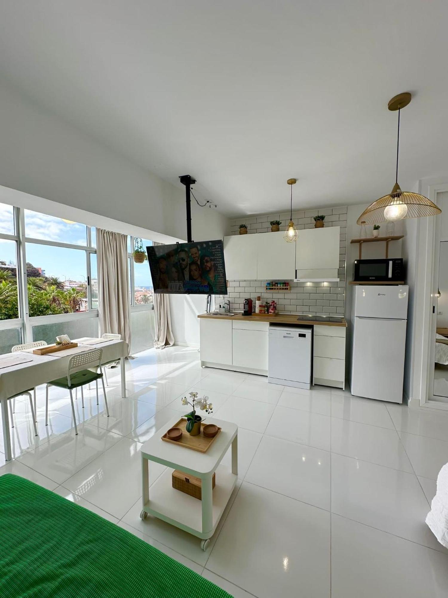 Paradise Studio Belair Wifi, Piscina, Parking Appartement