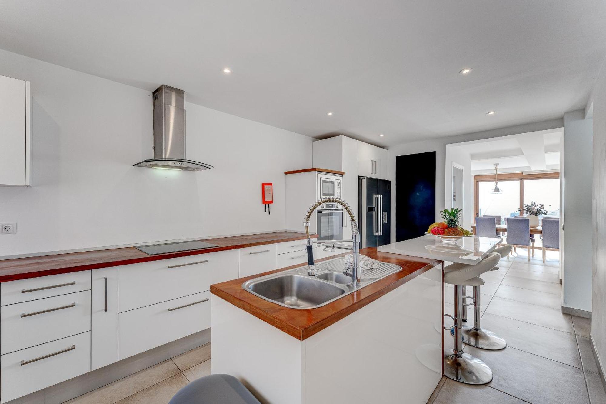 Villa Fabulous Contemporary 5 Bedroom With Private Heated Pool, Sleeps Max 13 Callao Salvaje