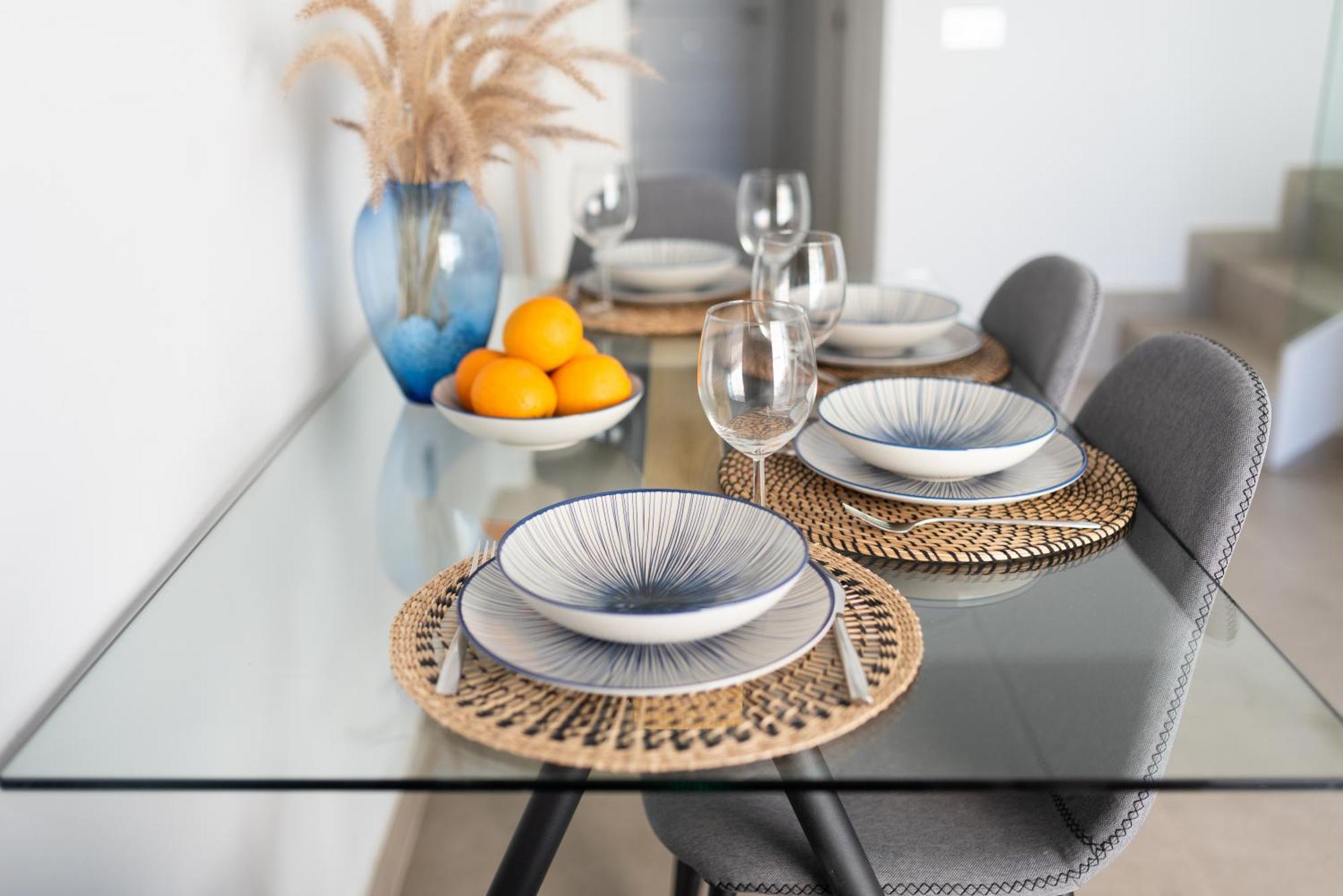 White Medano Apartment. New With Fast Wifi Holiday home El Medano (Tenerife)