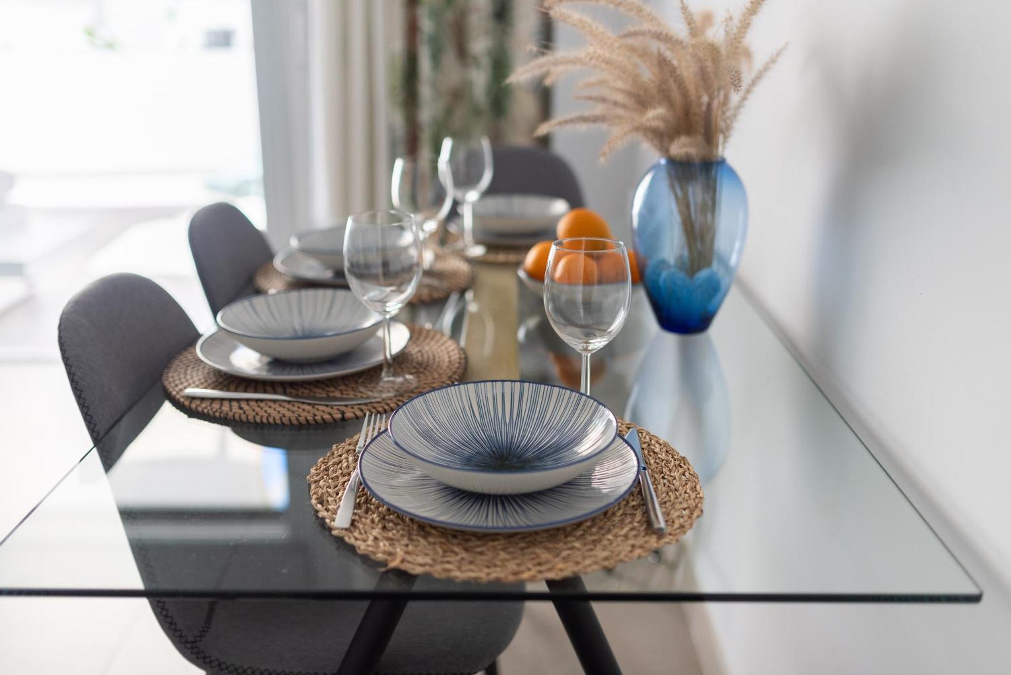 White Medano Apartment. New With Fast Wifi Holiday home