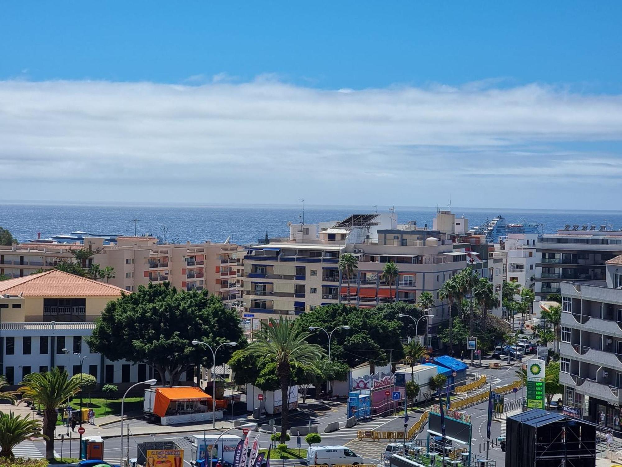 Casa Liotro Comfortable, Panoramic,central, Near The Sea,swimming Pool,wifi,terrace Los Cristianos (Tenerife)