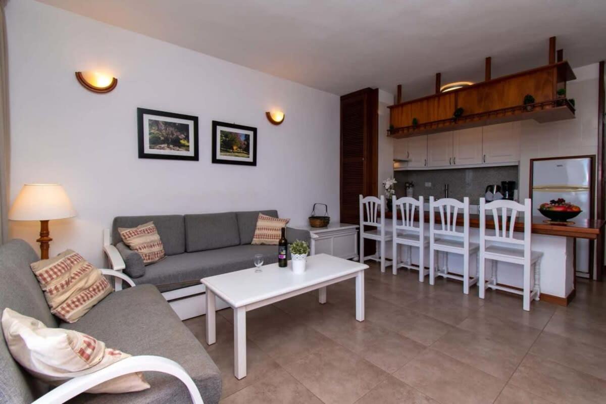 Victoria Court Ii H117 - One Bed With Sunny Balcony