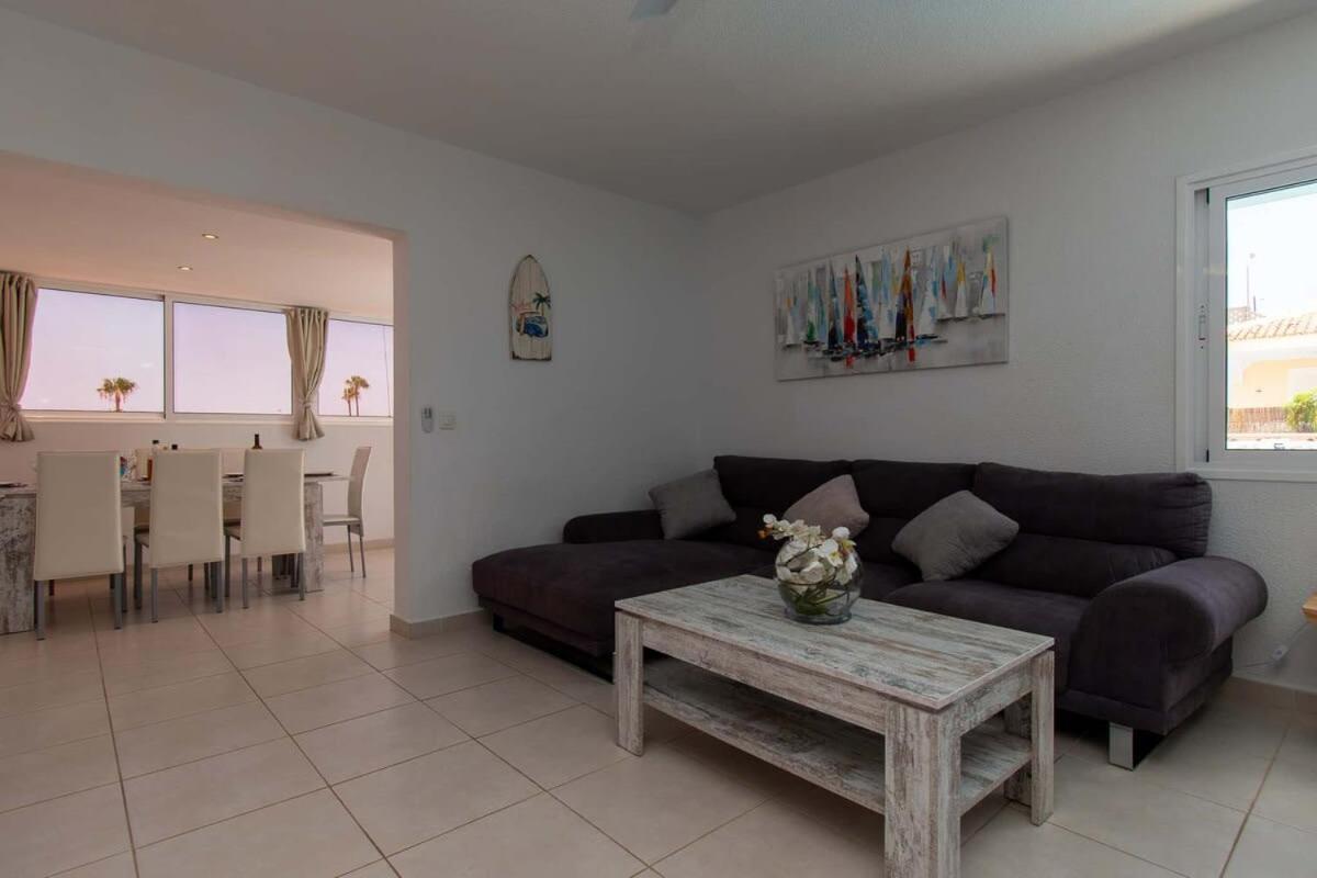 Clariana Villa