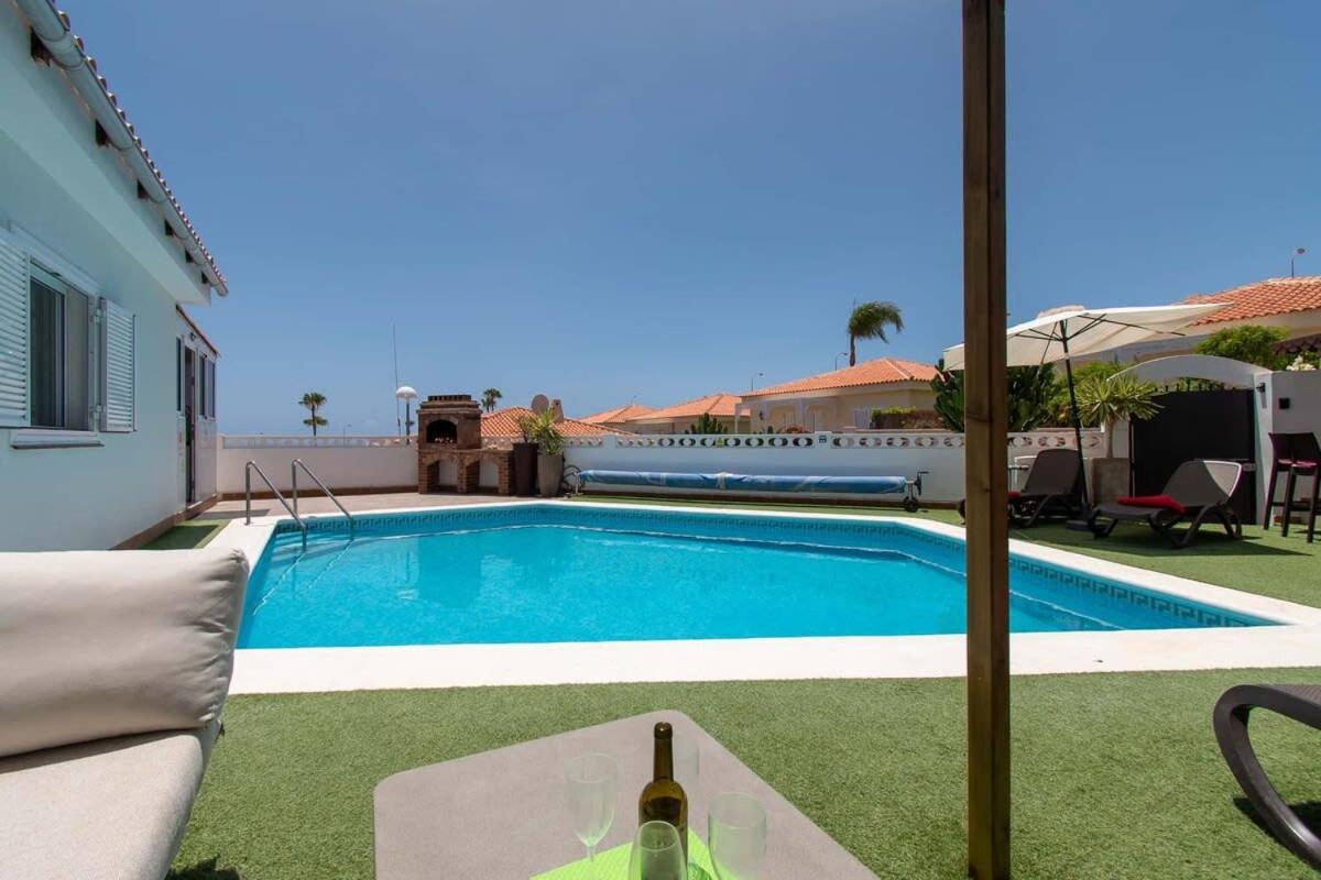 Clariana Villa
