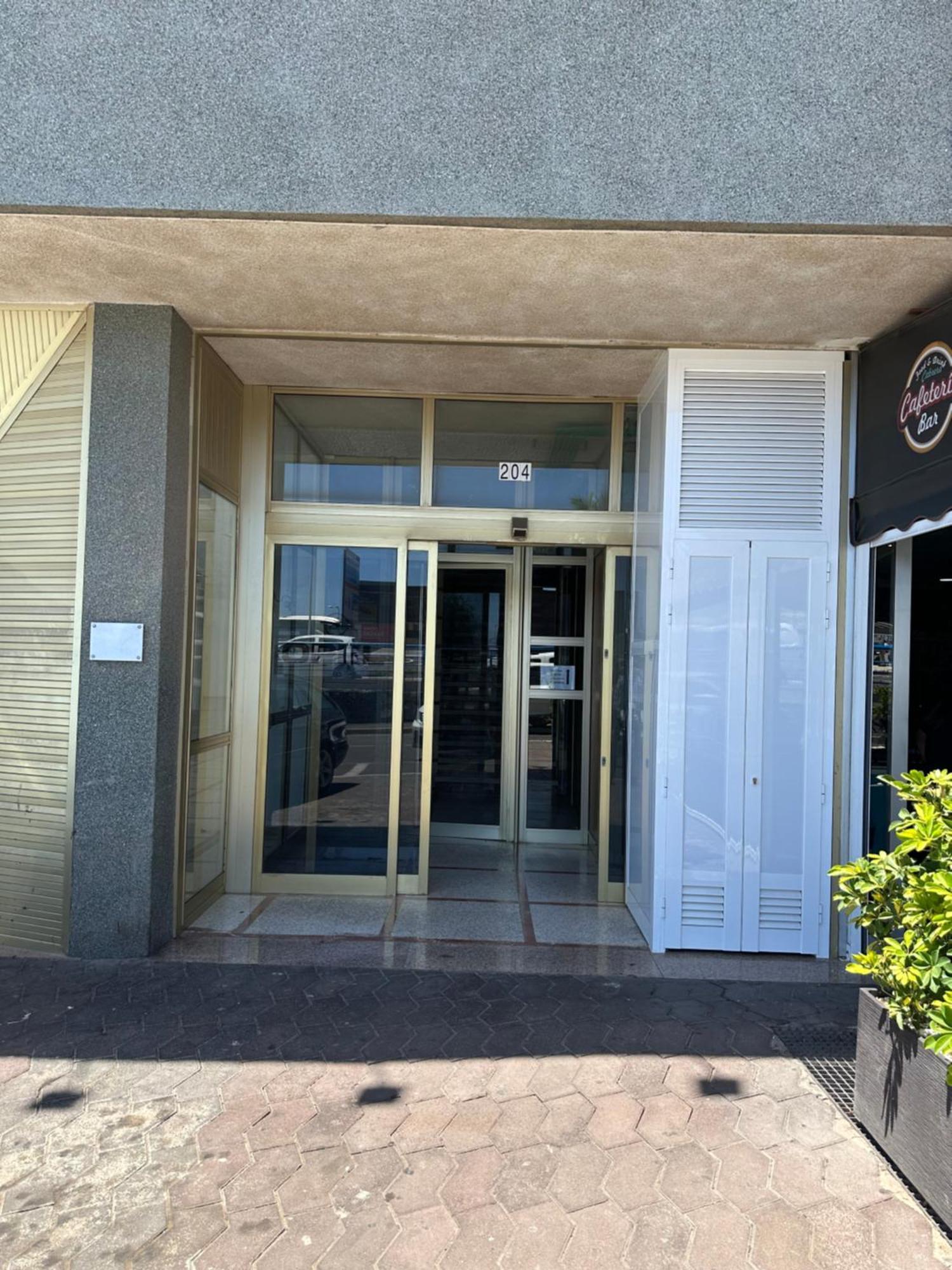 Bonito Estudio En San Isidro Bien Situado *