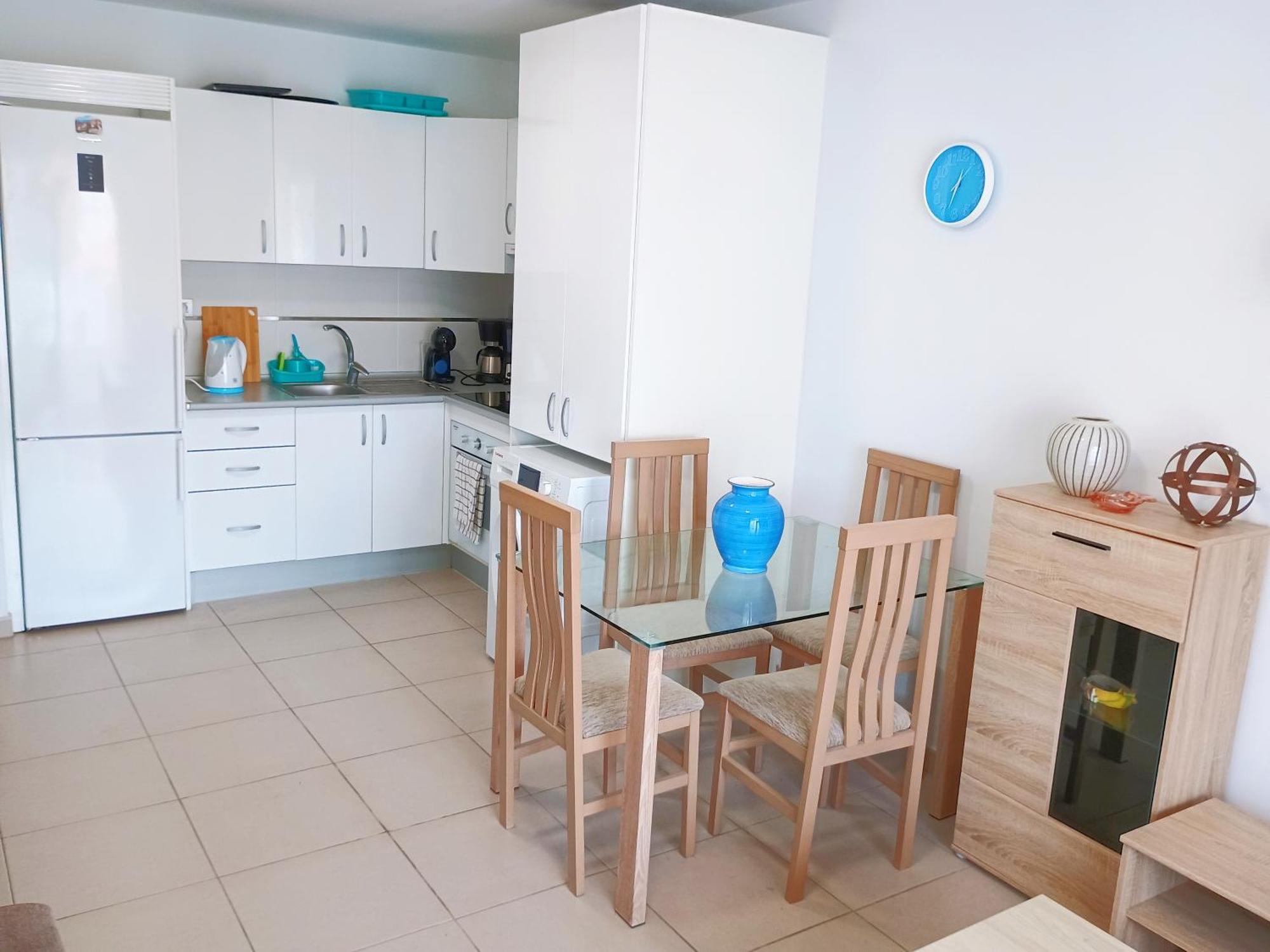 Apartment Alcavista - Ac, Fibre Net, 350m To Ocean, Garage, Tv Channels, Sunsets And La Gomera View From Balcony Alcala (Tenerife)
