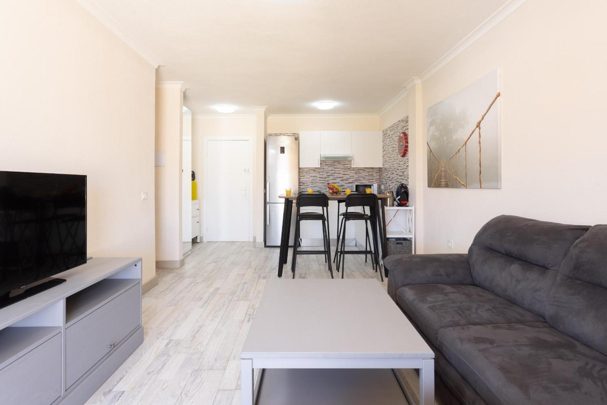 Okstay Marina Palace Tenerife With Balcony And Pool View Apartment