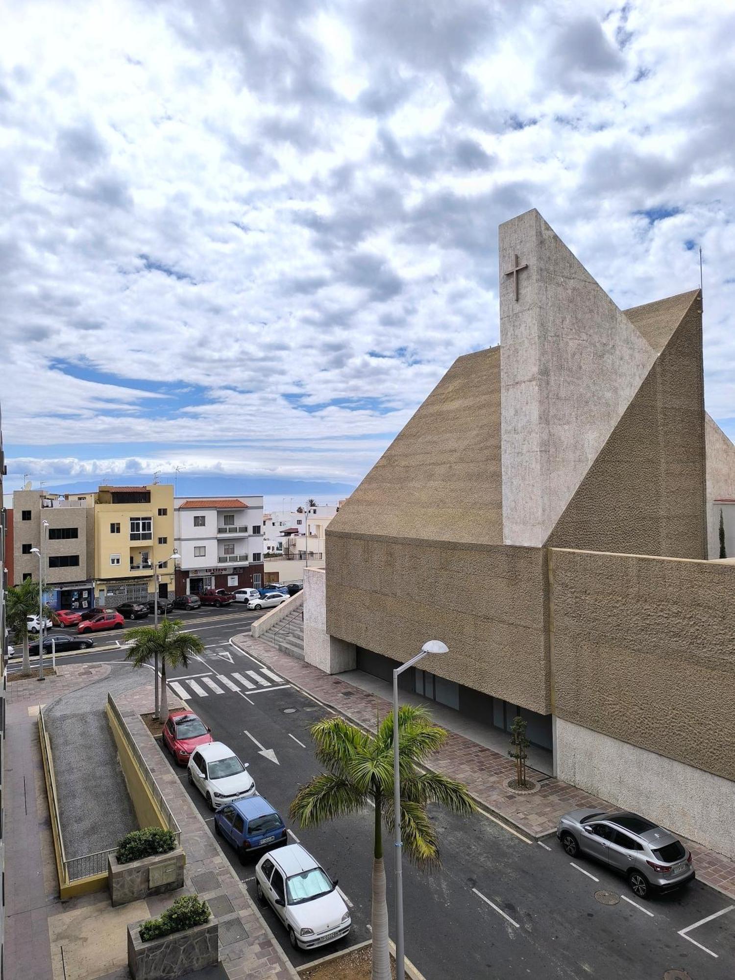 Alcavista - Ac, Fibre Net, 350m To Ocean, Garage, Tv Channels, Sunsets And La Gomera View From Balcony Alcala (Tenerife)