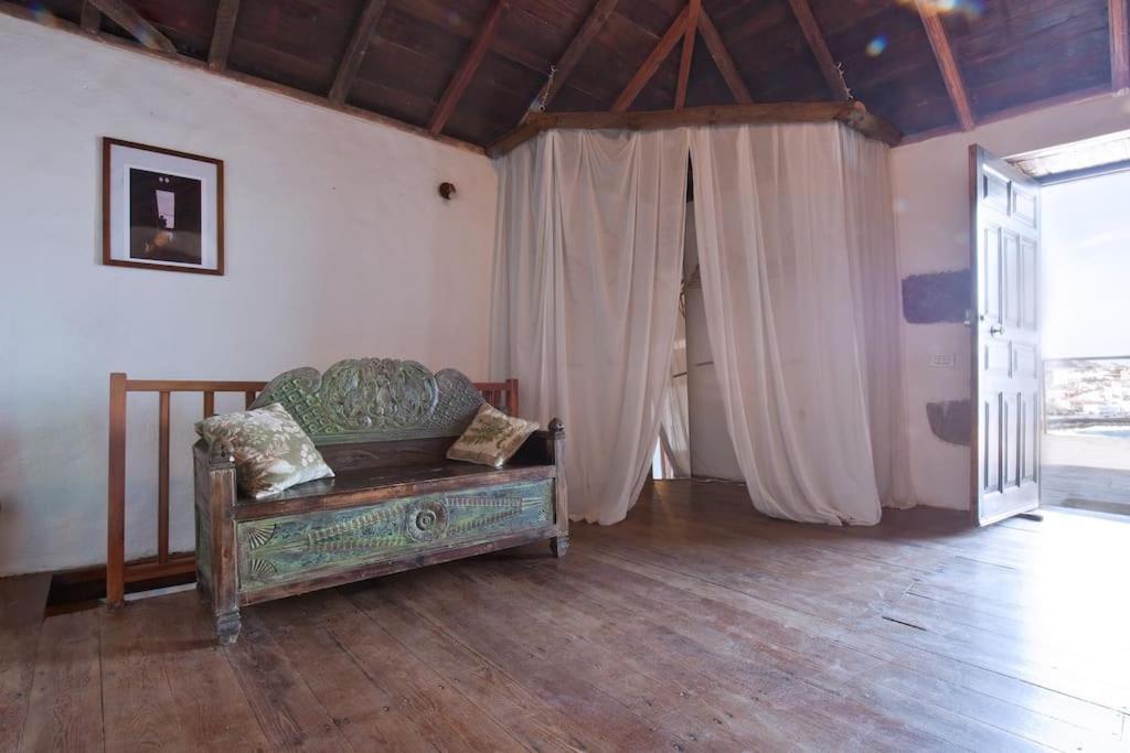 El Faro - Waterfront Holiday home
