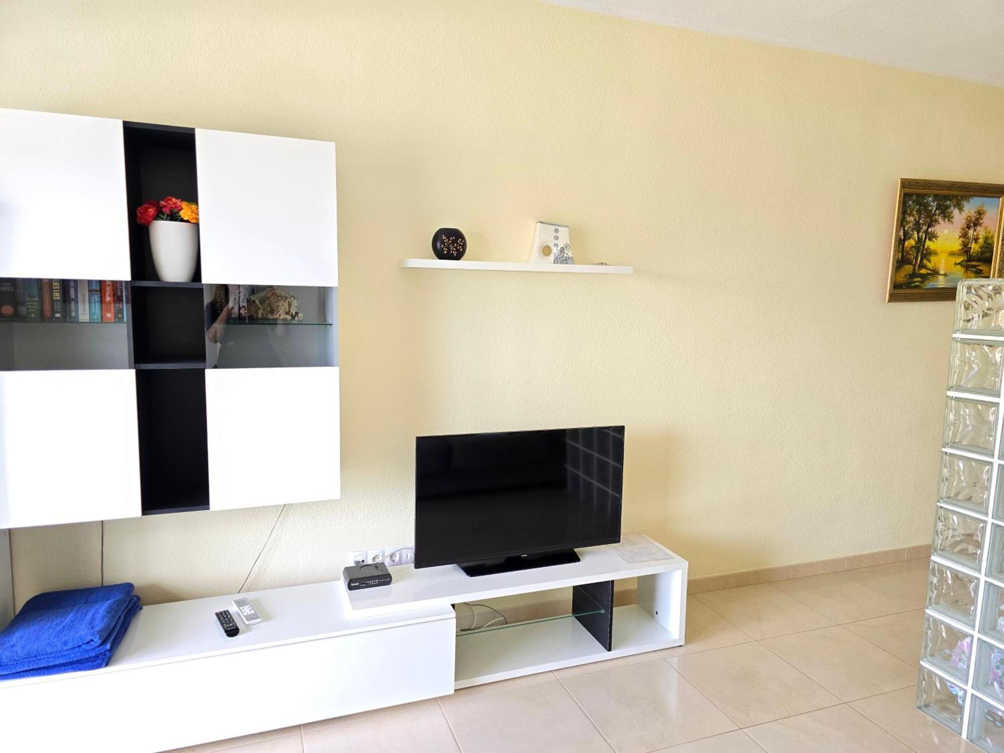 In Beachfront Complex In El Duque Area, Apartamento