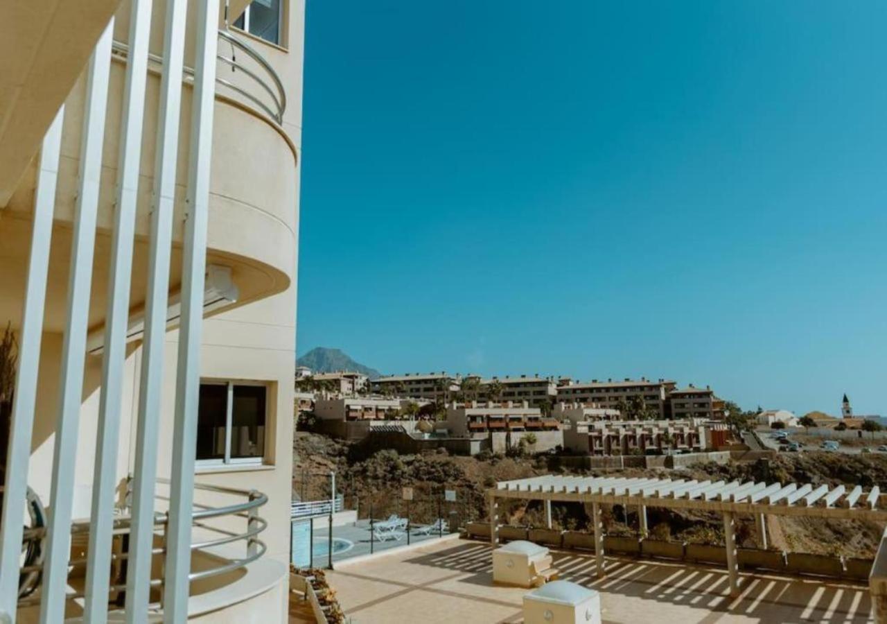 Seaview Splendor 2 Bedroom Modern Comfort Appartement