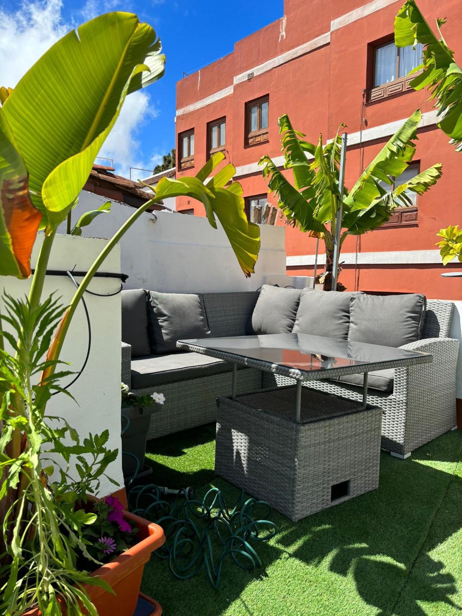Agradable Casa Con Terraza *