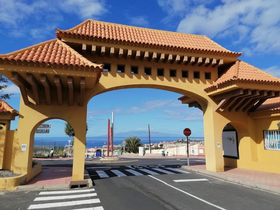 Rockin' View - 2 Bedroom Great Terrace, Parking, Pool Appartement *