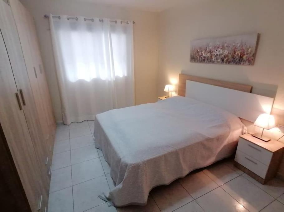 Rockin' View - 2 Bedroom Great Terrace, Parking, Pool Costa Adeje (Tenerife)