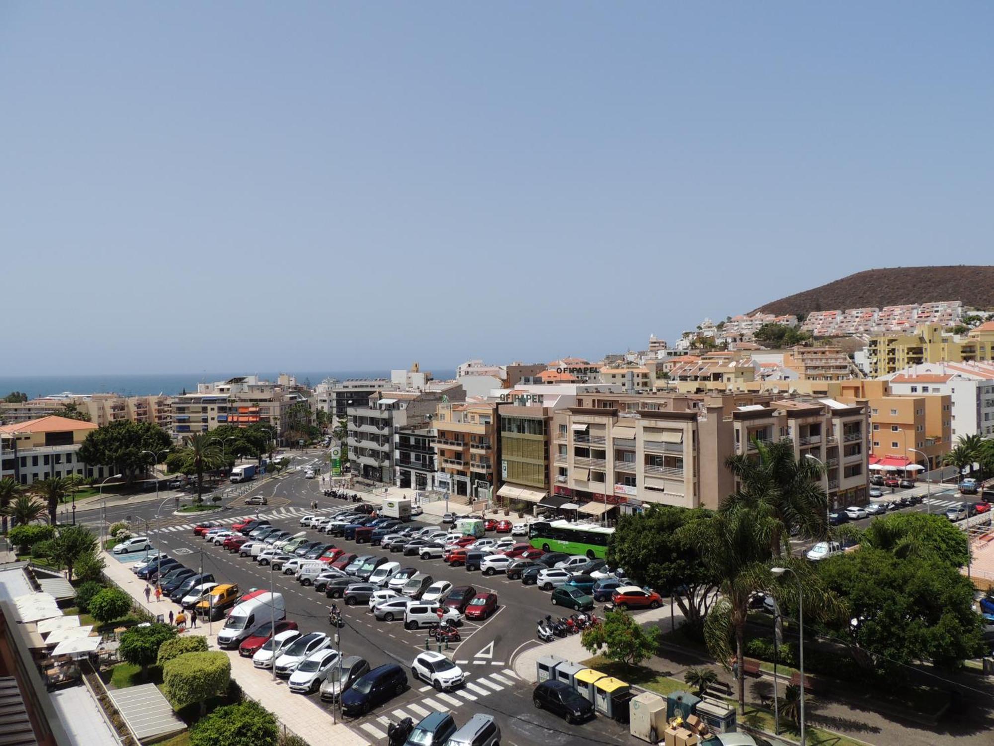 Casa Liotro Comfortable, Panoramic,central, Near The Sea,swimming Pool,wifi,terrace Apartment Los Cristianos (Tenerife)