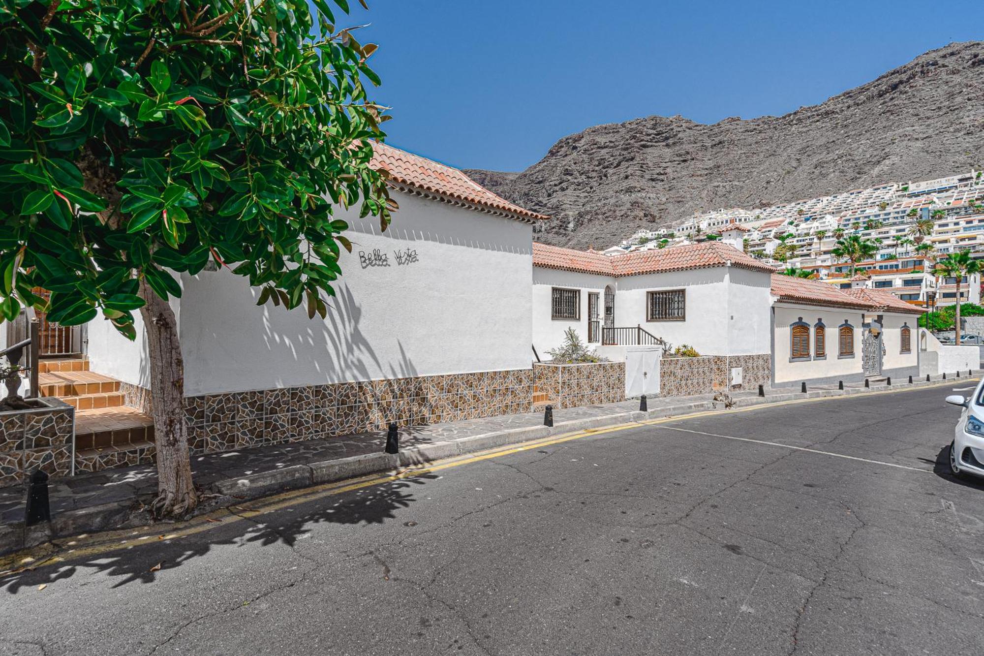 Amazing Ocean And Mountains View Apartment Acantilado de los Gigantes