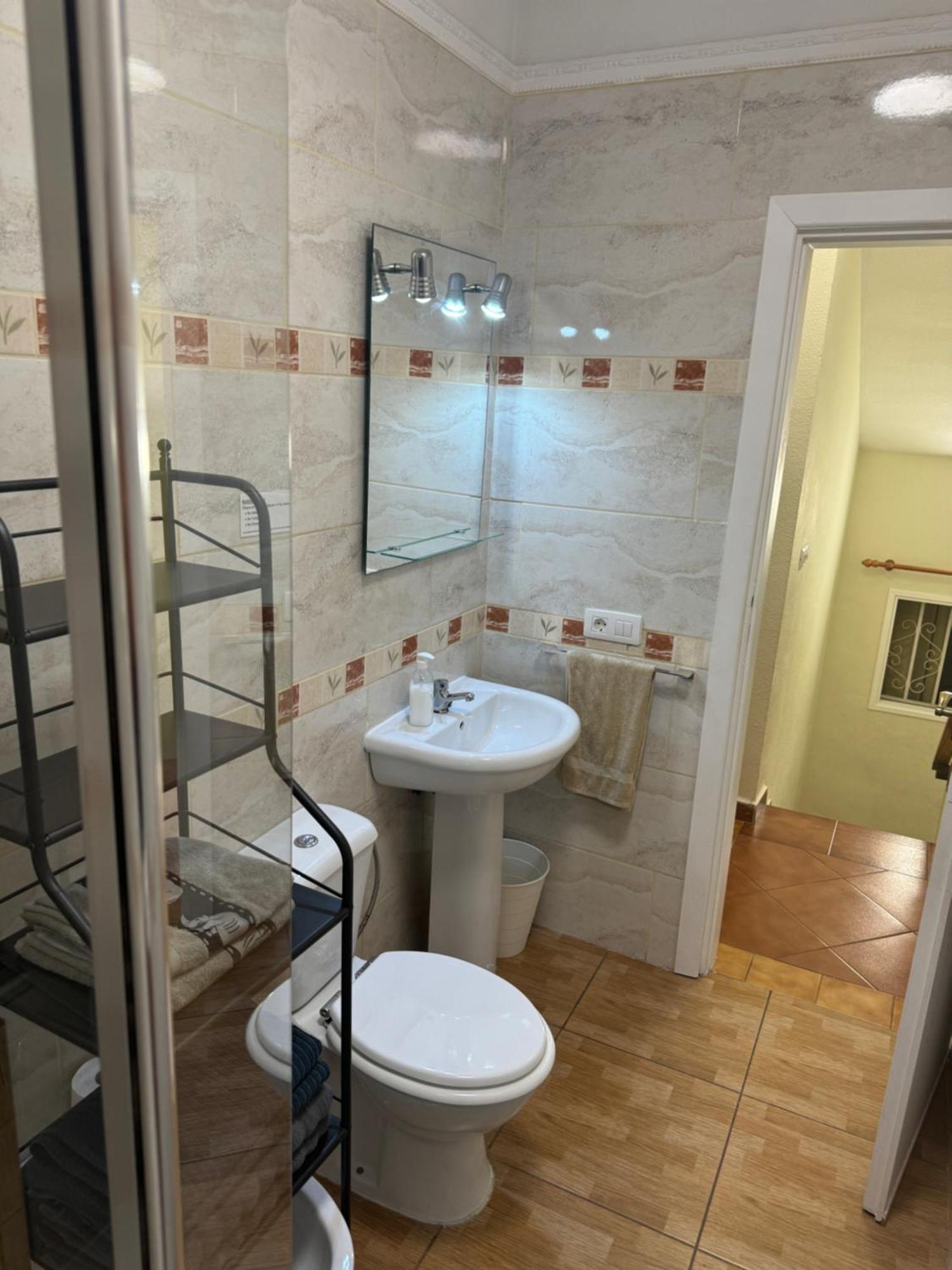 Apartment - 2 Bedroom Large Duplex With Double Terrace