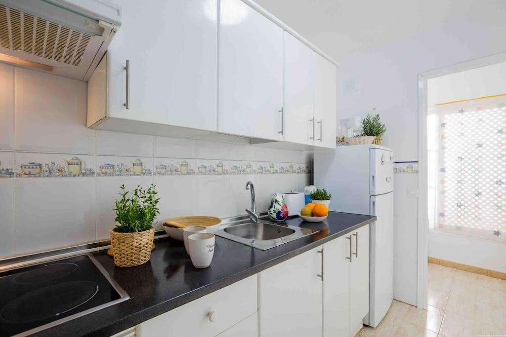 Apartamento 2 Bedrooms, 3min, Roof Terrace With Ocean View