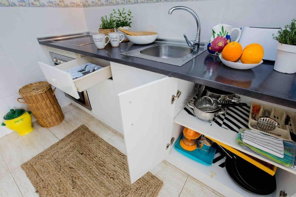 2 Bedrooms, 3min, Roof Terrace With Ocean View Callao Salvaje