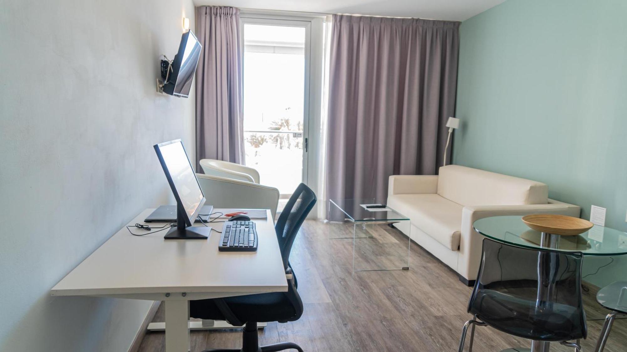 Coral Ocean View - Adults Only