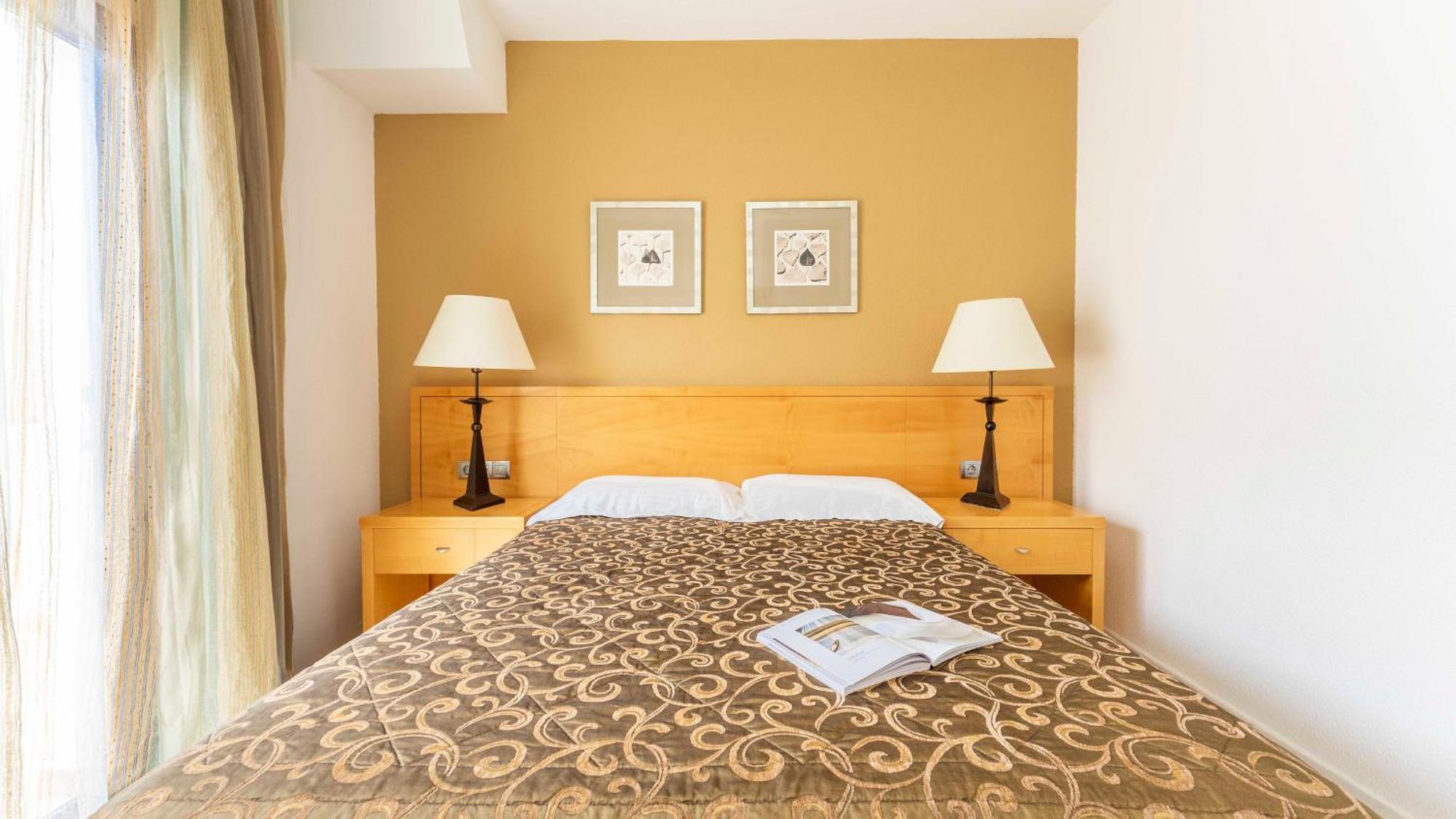 Hollywood Mirage - Excel & 3* Los Cristianos (Tenerife)
