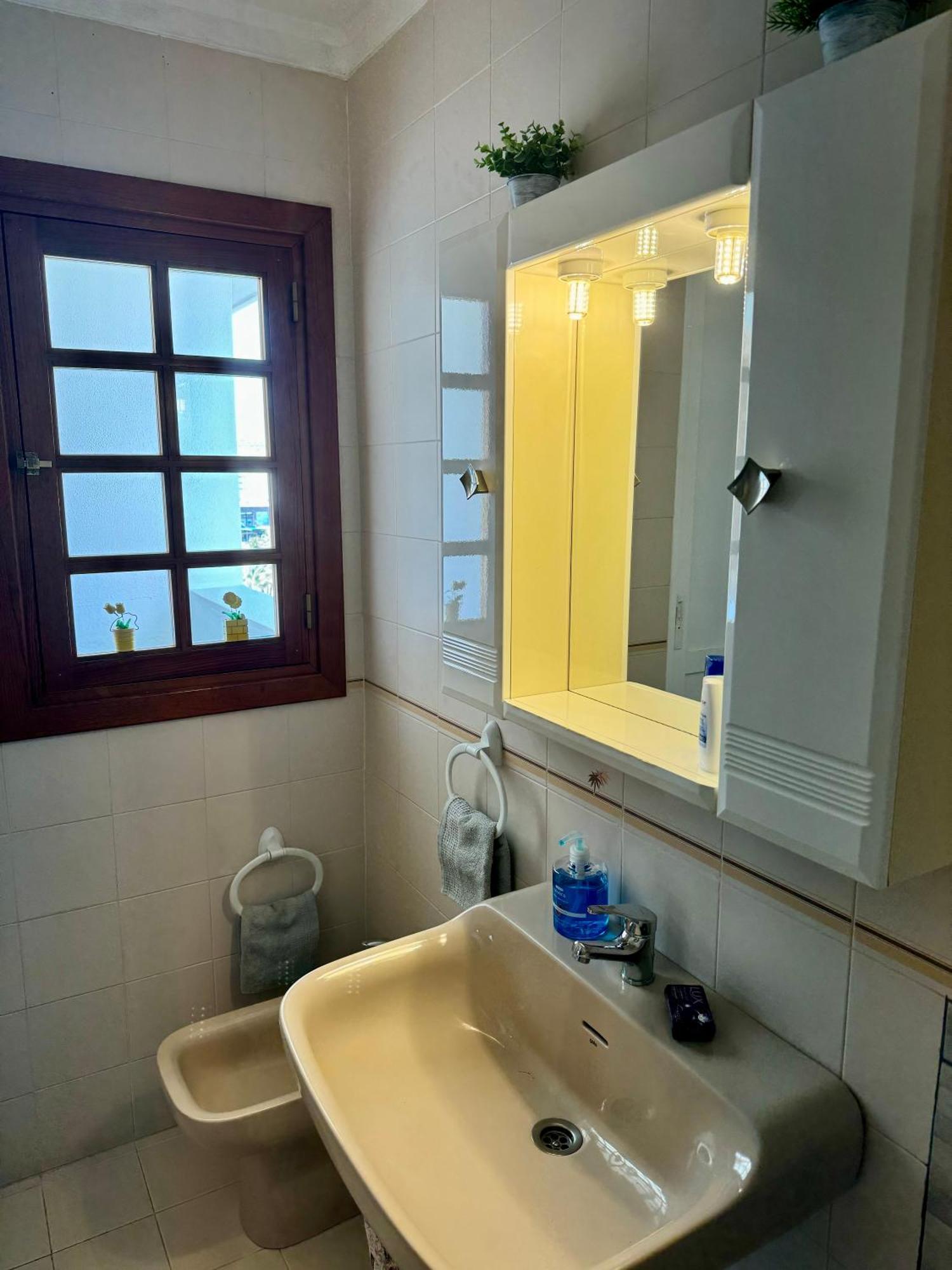 Fanabe Stunning Beachfront Penthouse Parque Royal Adeje Tenerife * Costa Adeje (Tenerife)
