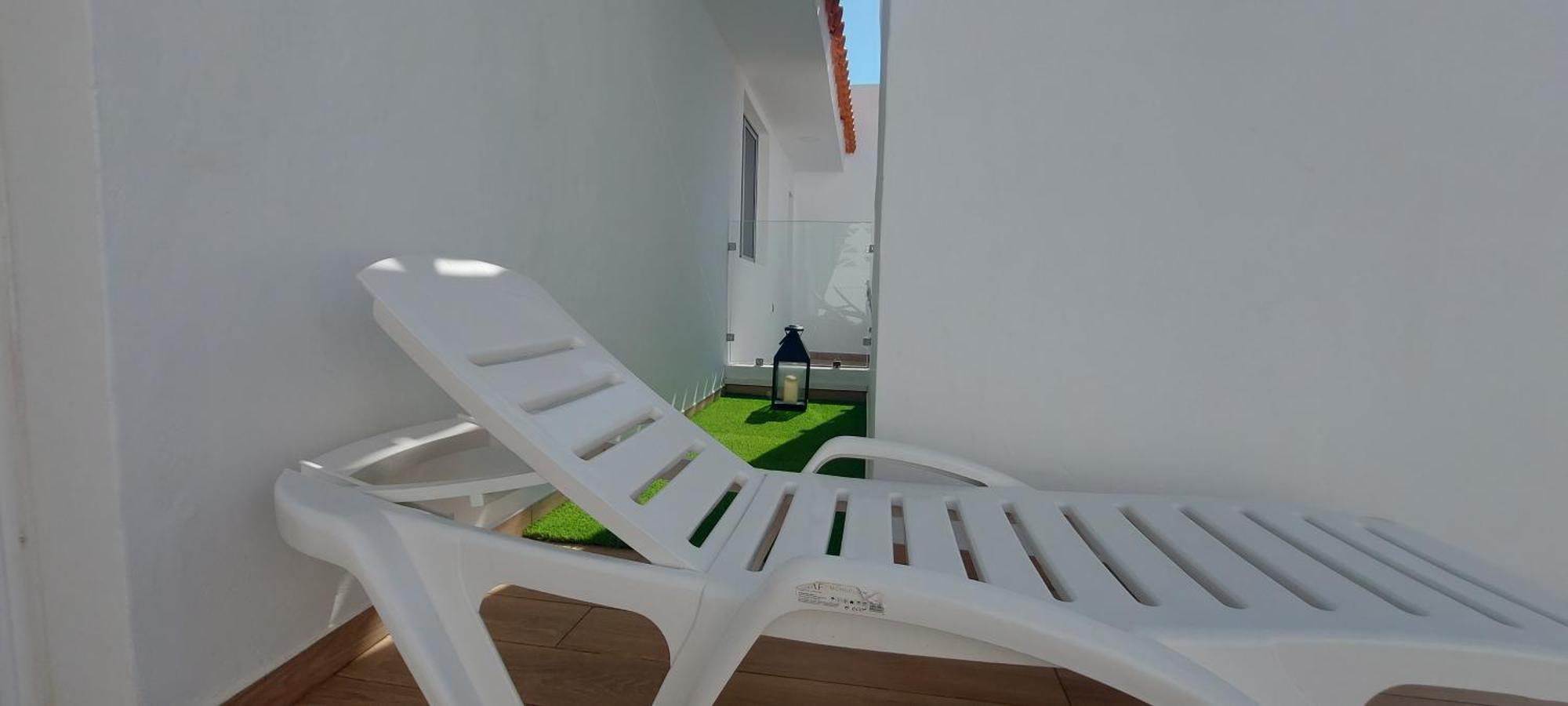 Olas Atico Penhouse With Terrace And Sea View, 2 Bedrooms *