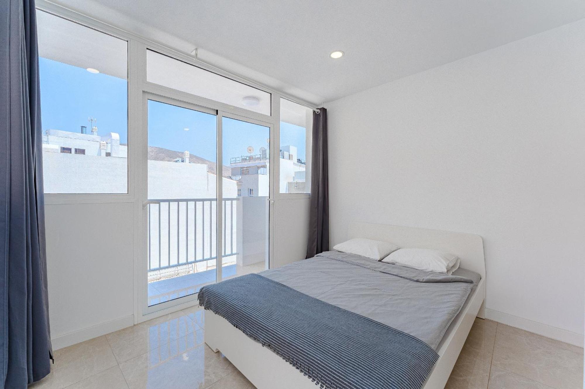 Hostel Few Steps From The In Cristianos *