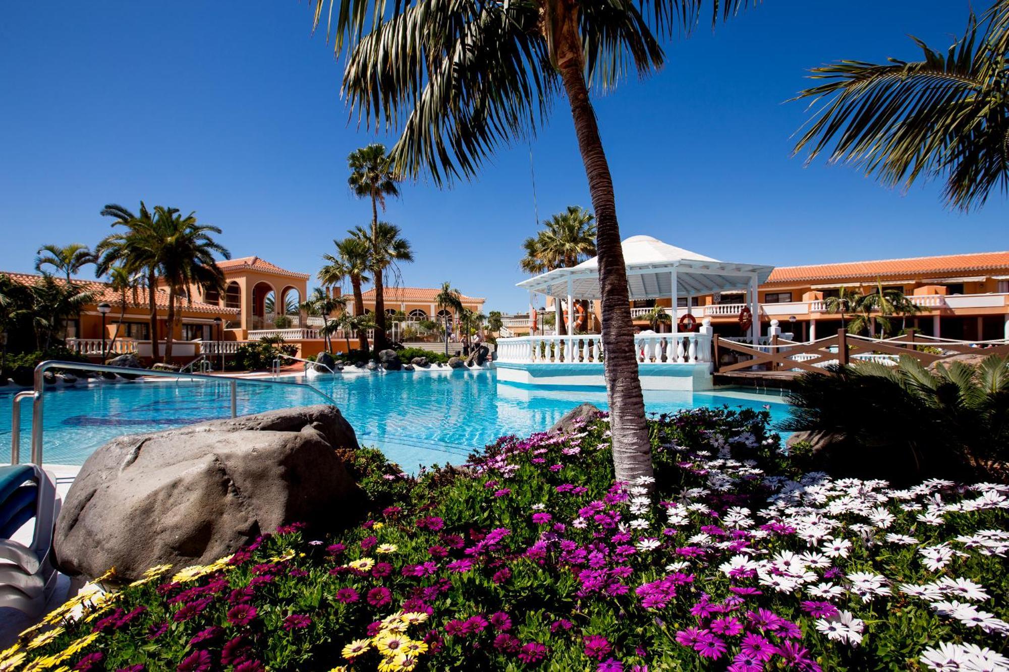 Beachfront Bliss - Tenerife Royal Gardens Appartement *