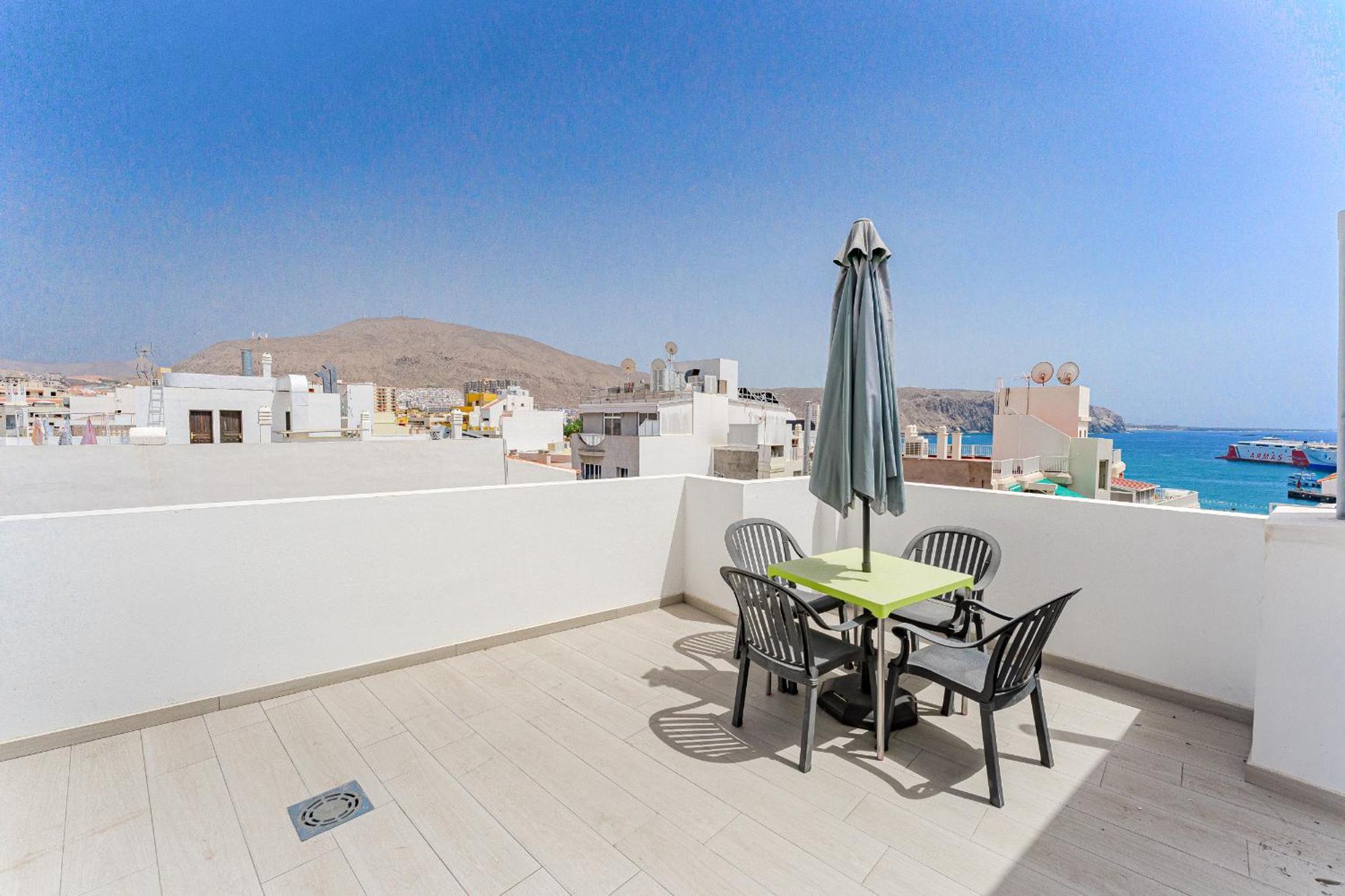 Few Steps From The In Cristianos Hostel Arona (Tenerife)