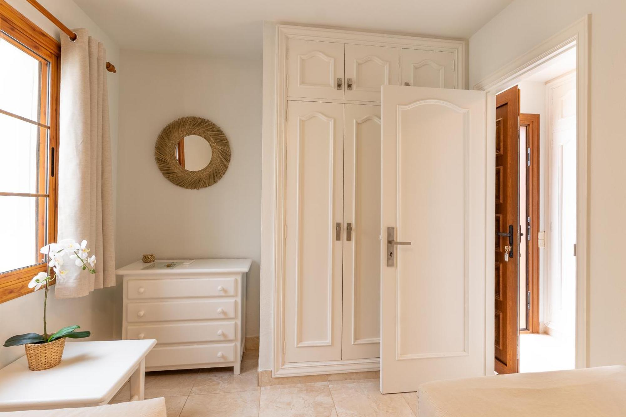 Aparthotel Beautiful 4 Bedroom House With Phenomenal Golf And Mountain Views