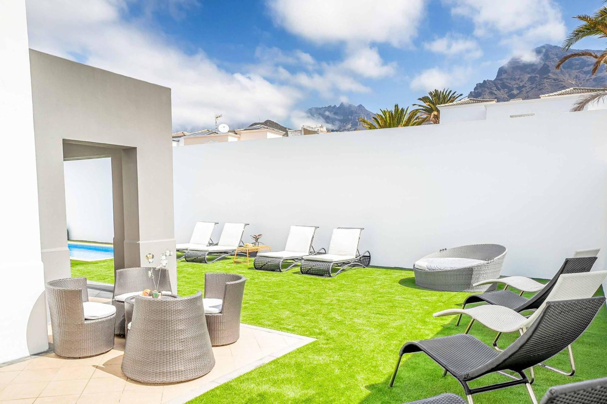 Gaillardia Villa *