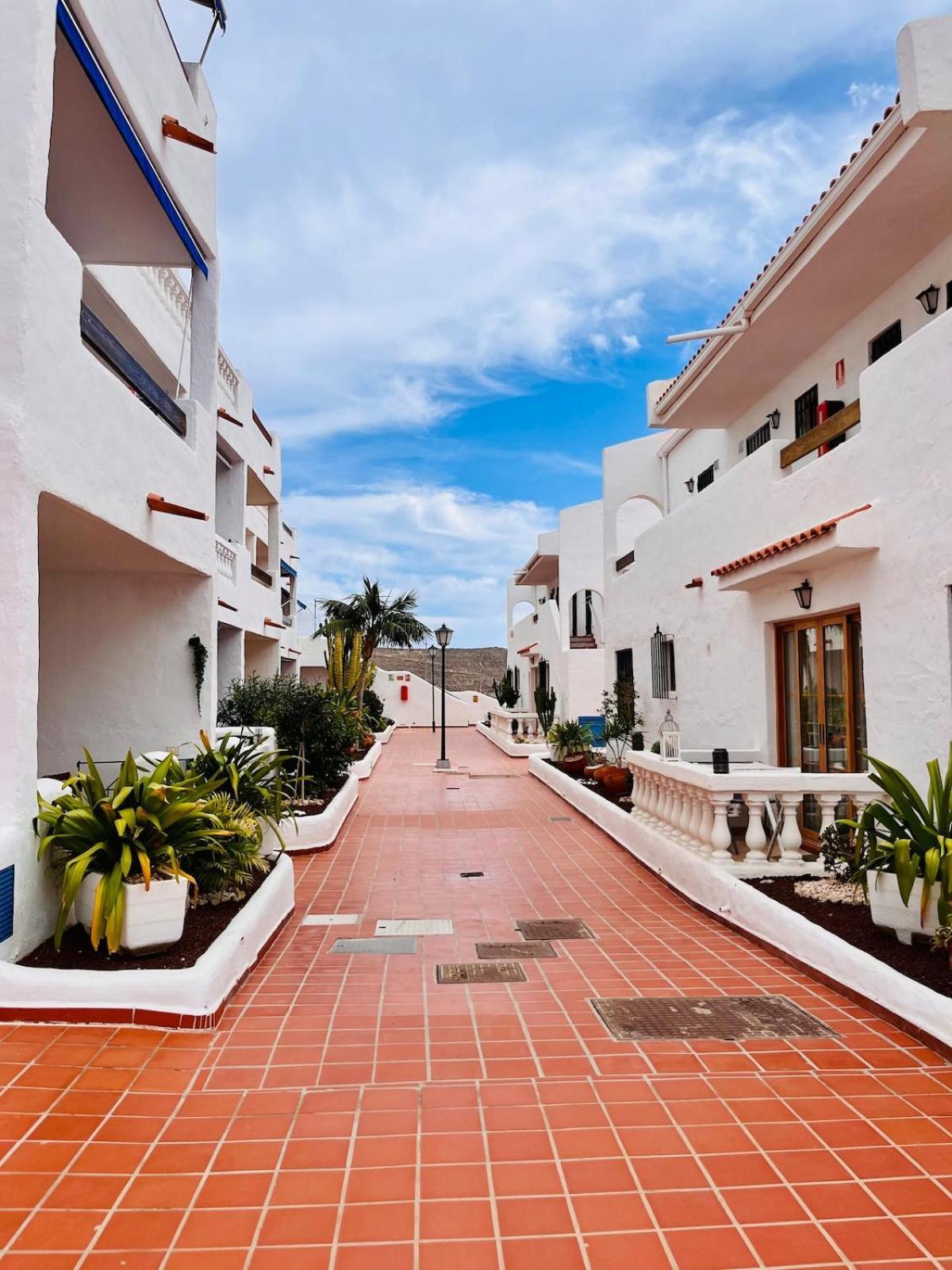Apartment Sunset View At Port Royale With Heated Pool And Free Wi-fi *