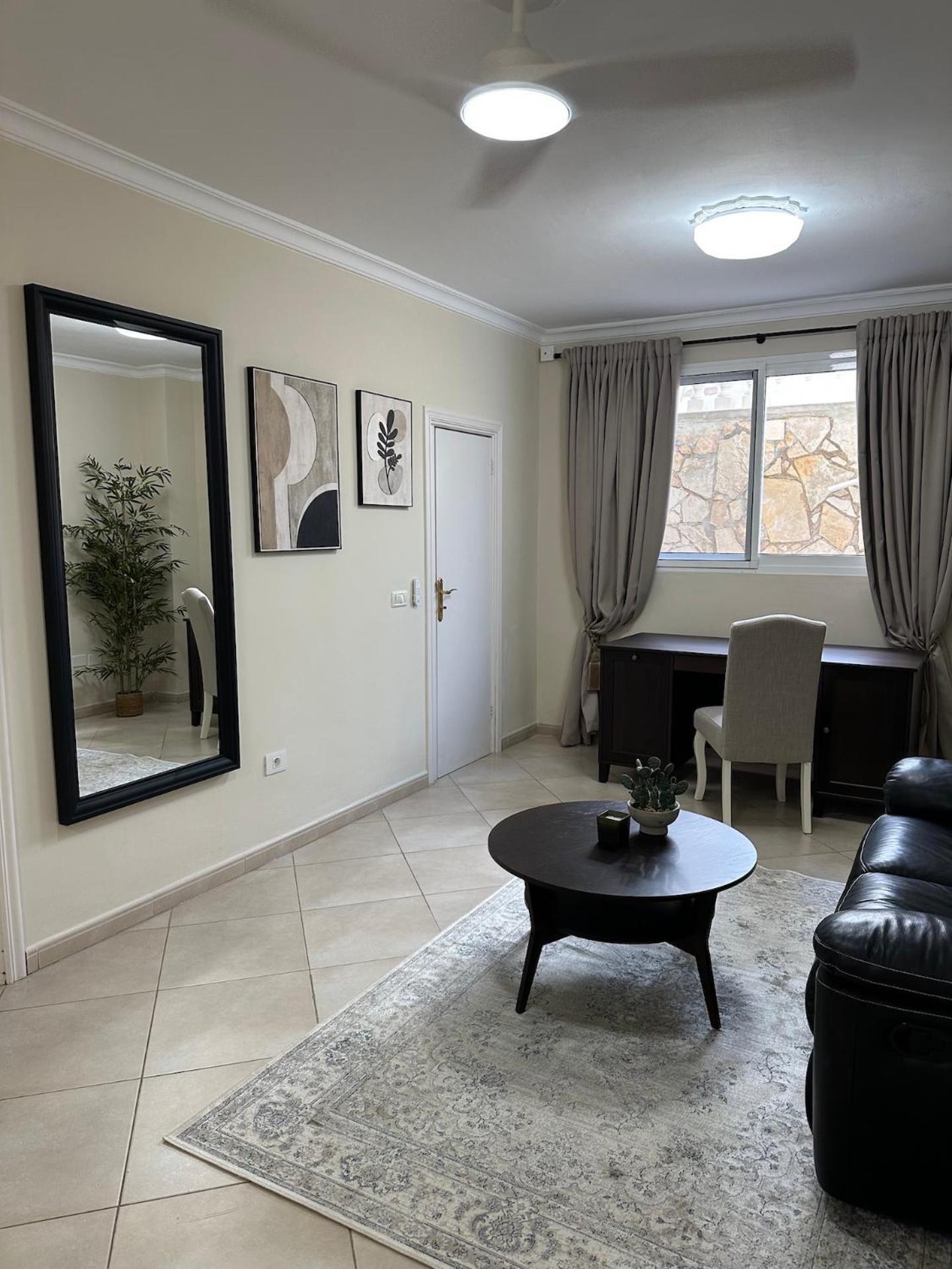 Victoria With Heated Pool Villa