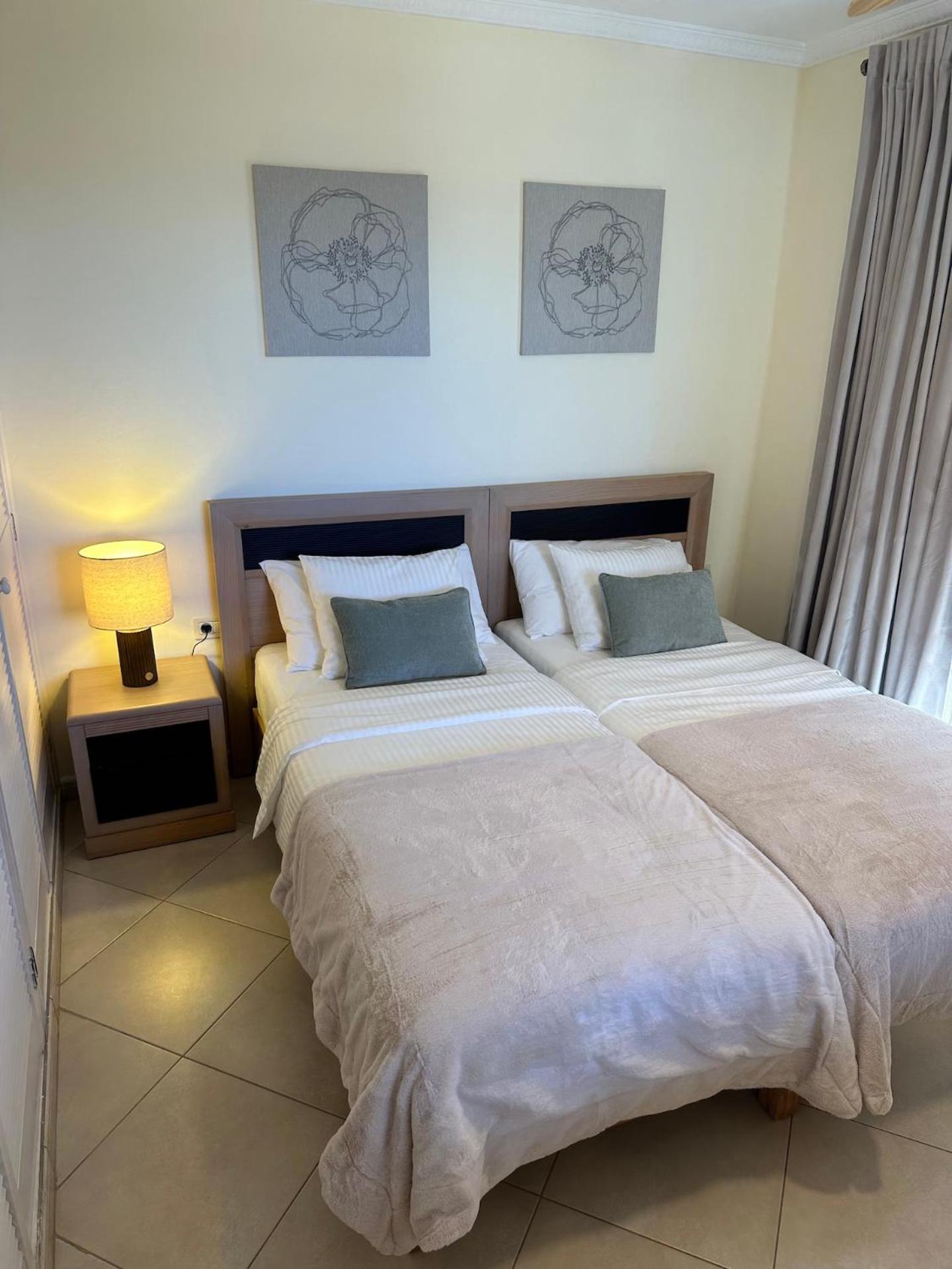 Villa Victoria With Heated Pool
