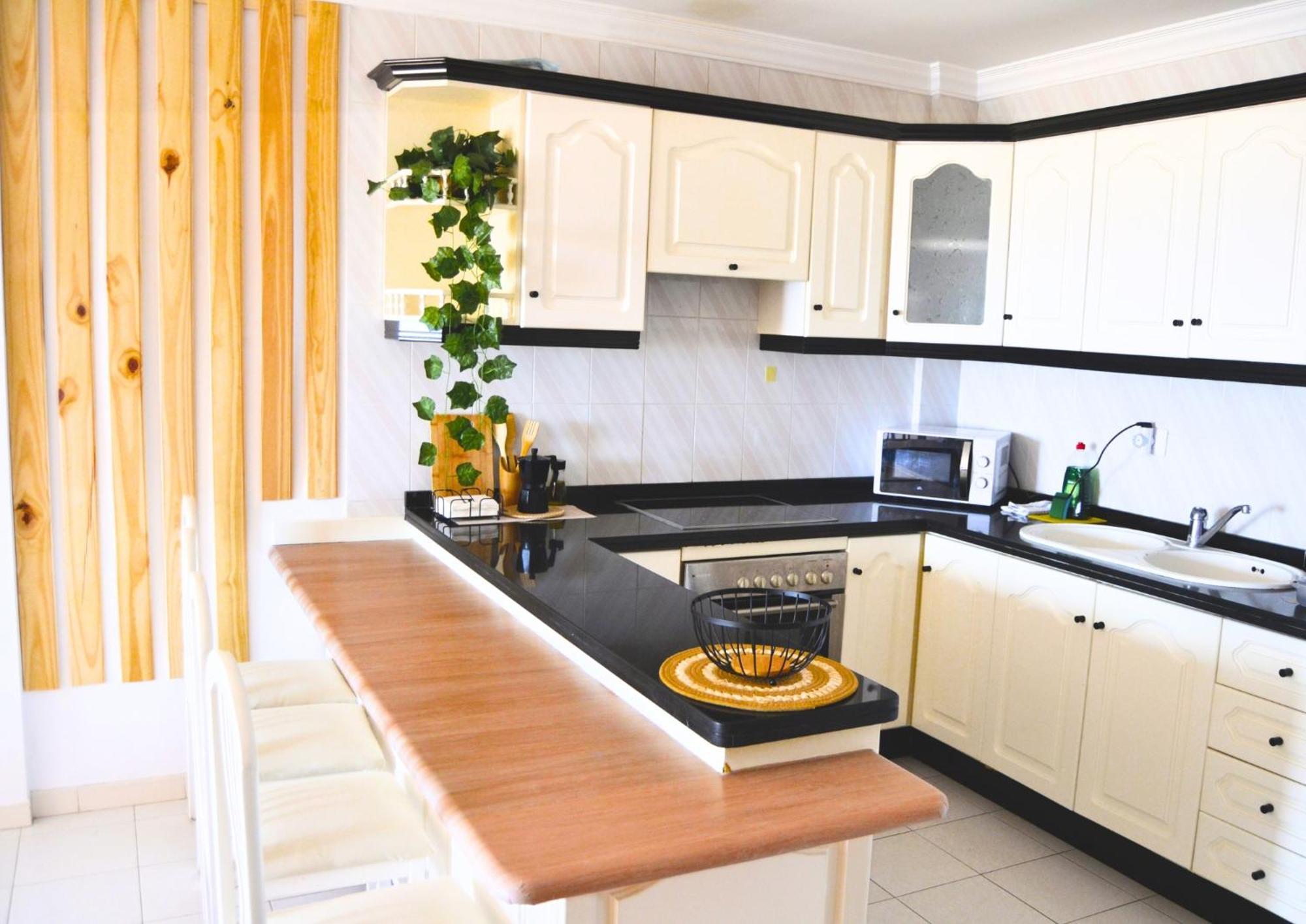 Chillstay Oceanfront - 4 Beds And A Pool Apartment *