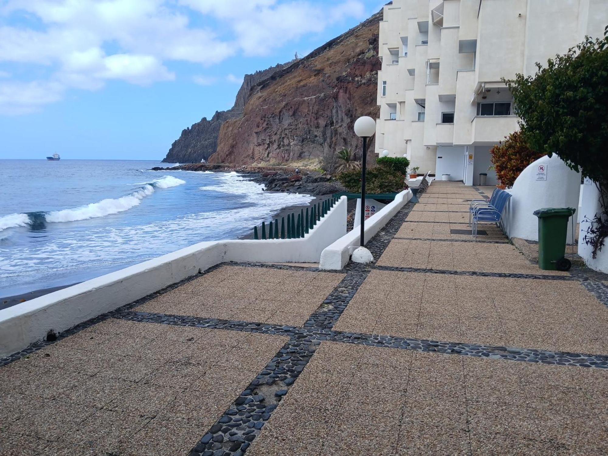 Playa Chica / Playa Gaviotas Apartment *